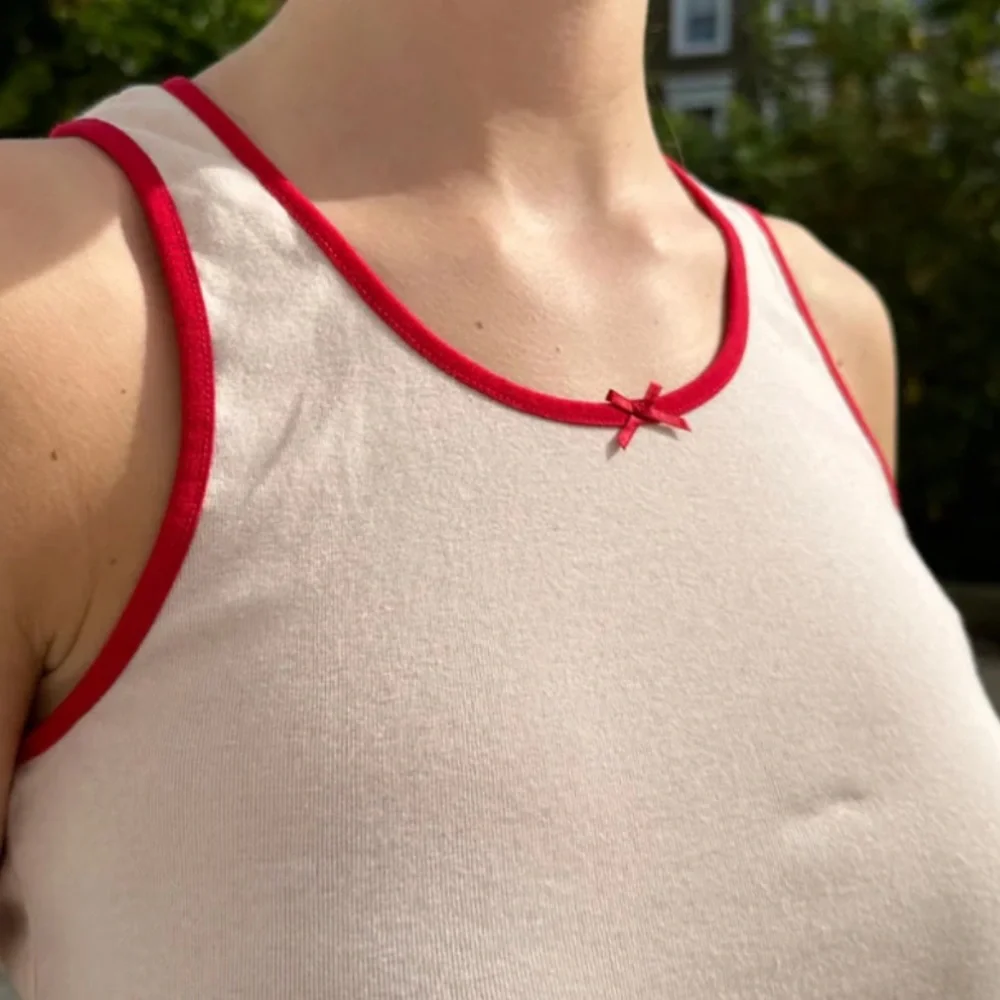 Brandy melville rare pink tank top - Picture 2 of 4